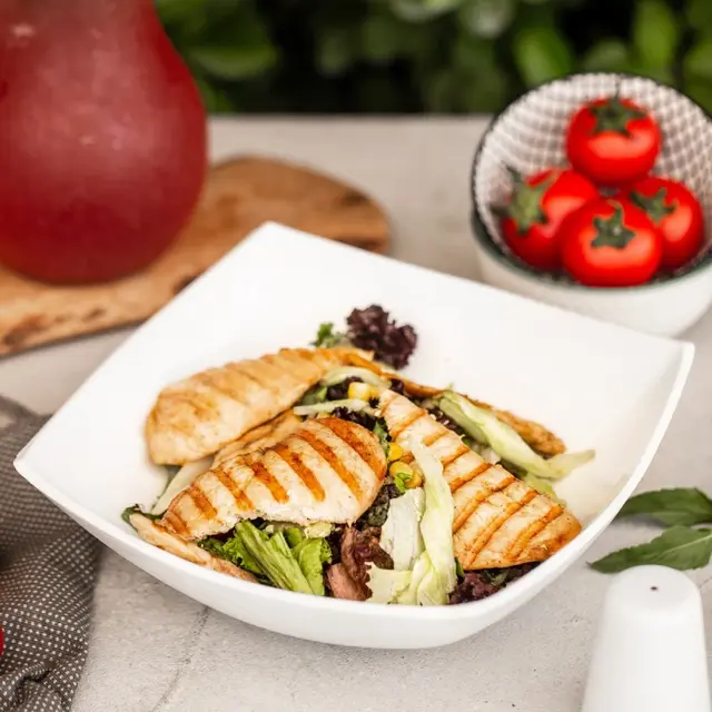 Salada de Frango Grelhado